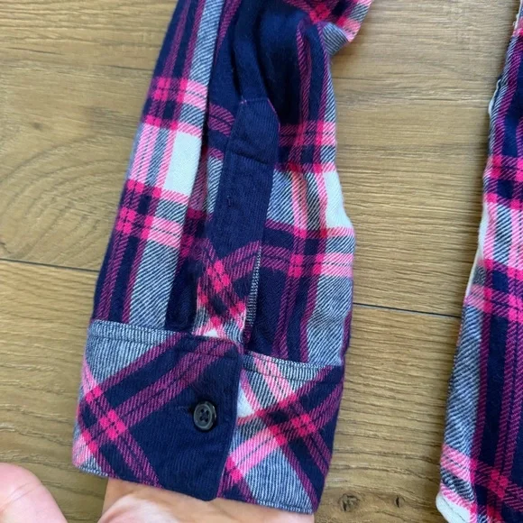Rails Hunter Plaid Flannel Button Down Shirt Women’s Large Navy‎ Pink Rayon - Picture 4 of 11